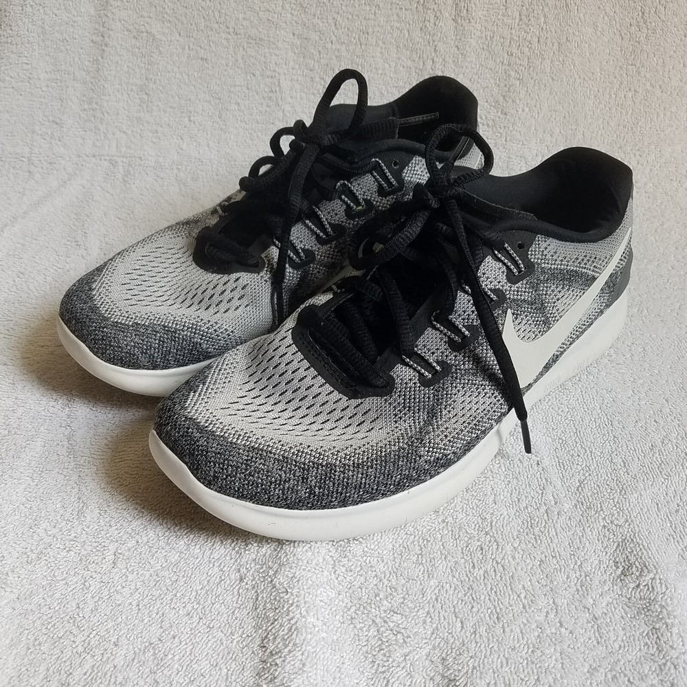 Nike Free RN Womens Grey Size 8.5 Running Shoes Sneakers 880840-002